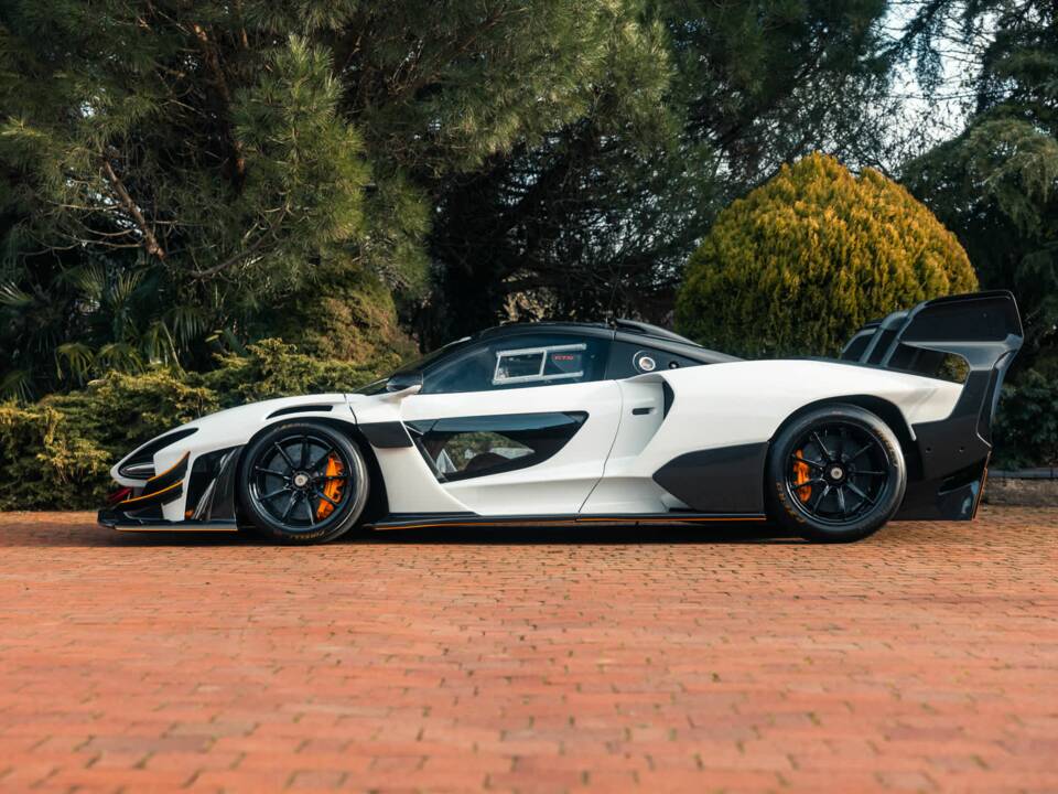 Image 7/24 of McLaren Senna GTR (2019)