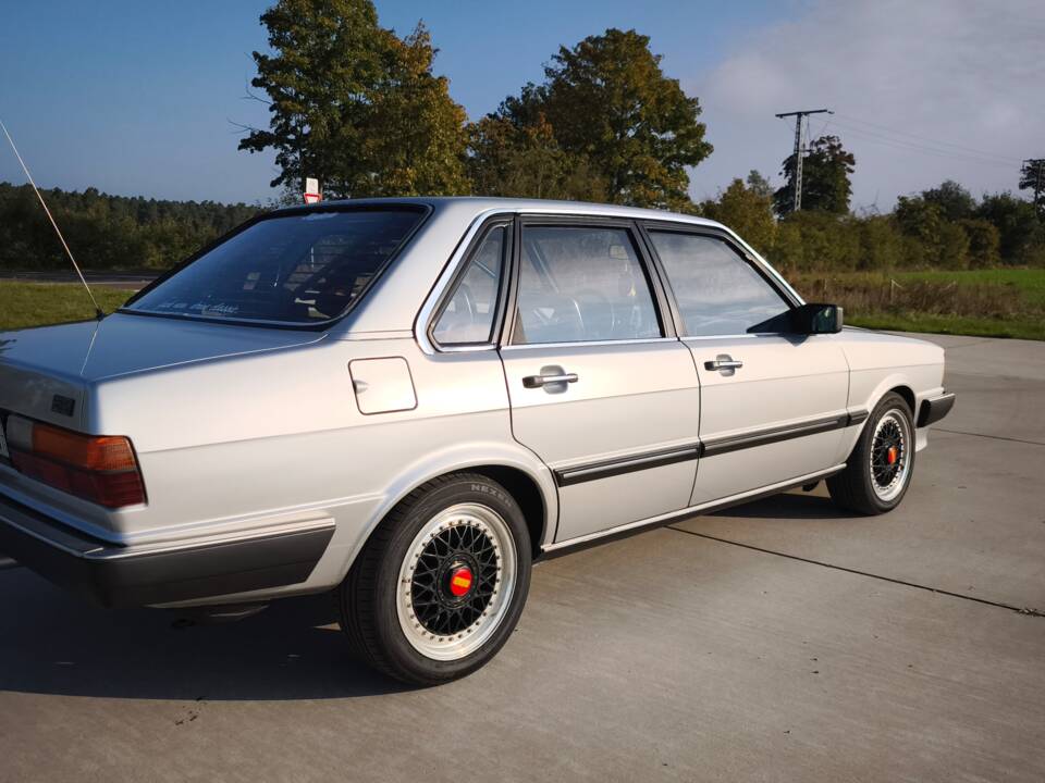Image 7/94 de Audi 80 CD 5S (1982)
