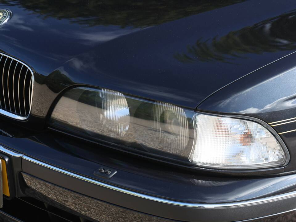Bild 21/50 von ALPINA B10 V8 Touring (1998)