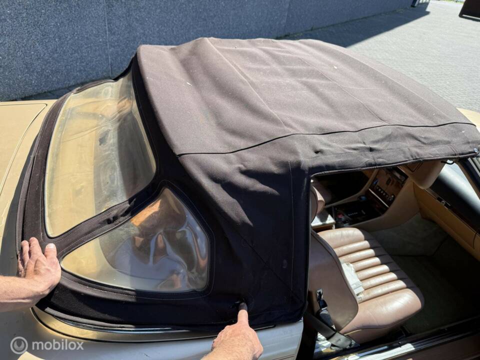 Immagine 30/41 di Mercedes-Benz 560 SL (1986)