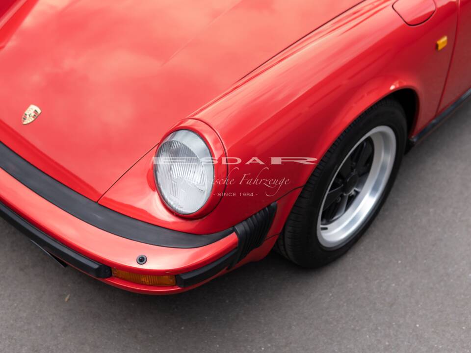 Bild 7/31 von Porsche 911 Carrera 3.2 (1988)