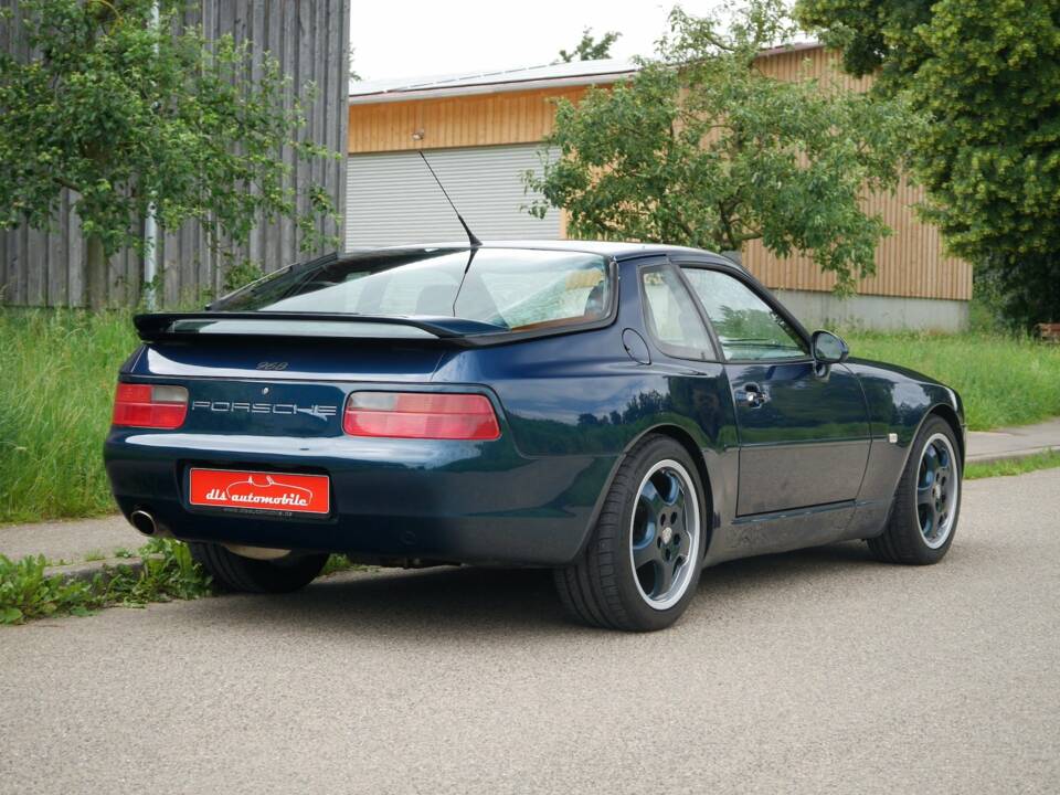 Image 2/38 of Porsche 968 (1992)