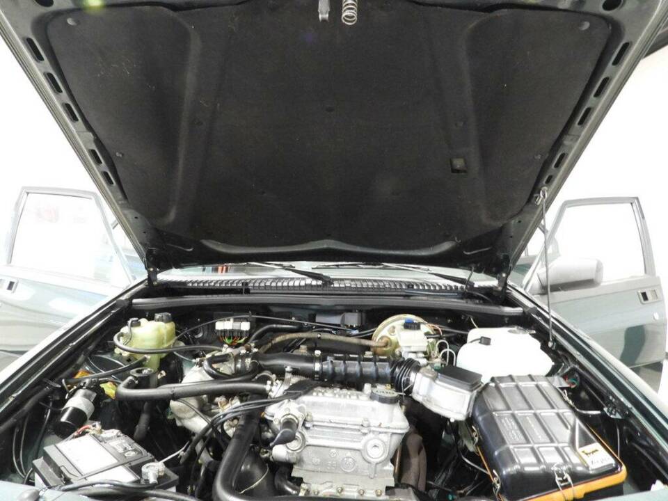 Bild 12/14 von Alfa Romeo 75 1.6 (1991)