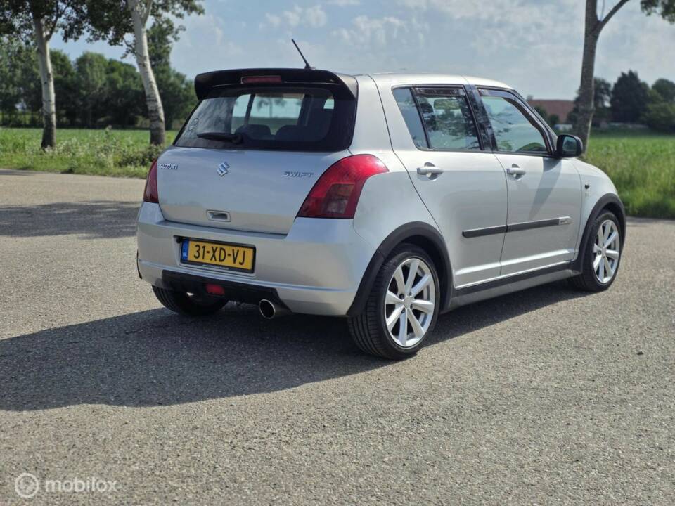 Immagine 7/40 di Suzuki Swift 1.3 (2007)