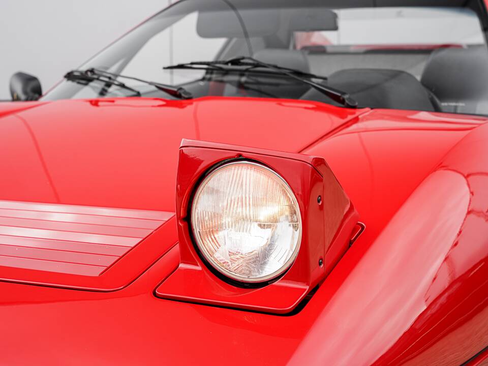 Image 2/30 of Ferrari 328 GTS (1989)