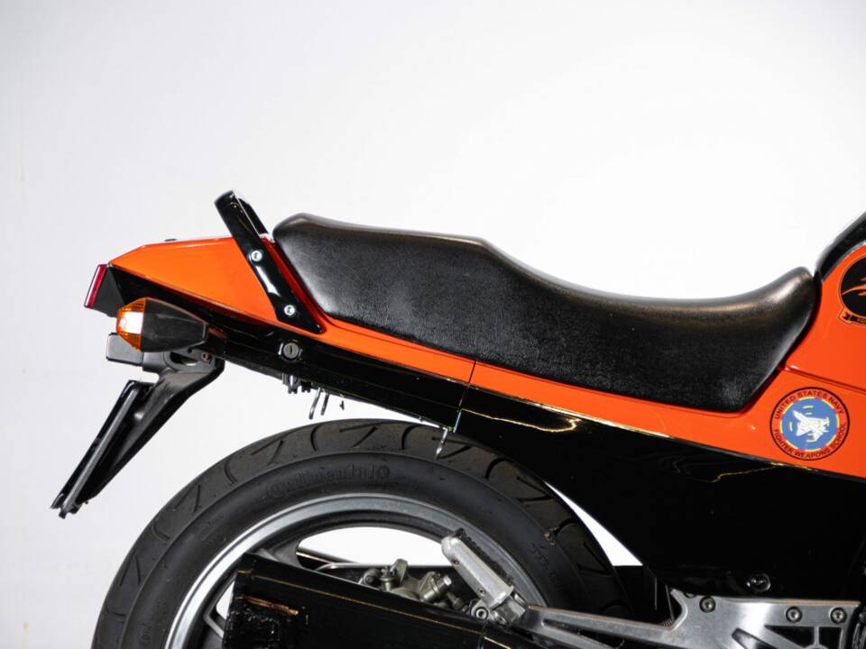 Afbeelding 40/50 van Kawasaki GPz 900 R Ninja (1984)