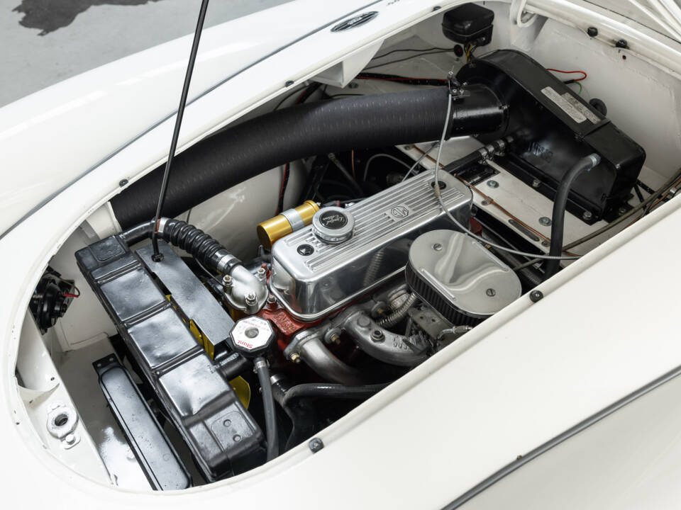 Image 28/28 of MG MGA 1600 (1960)