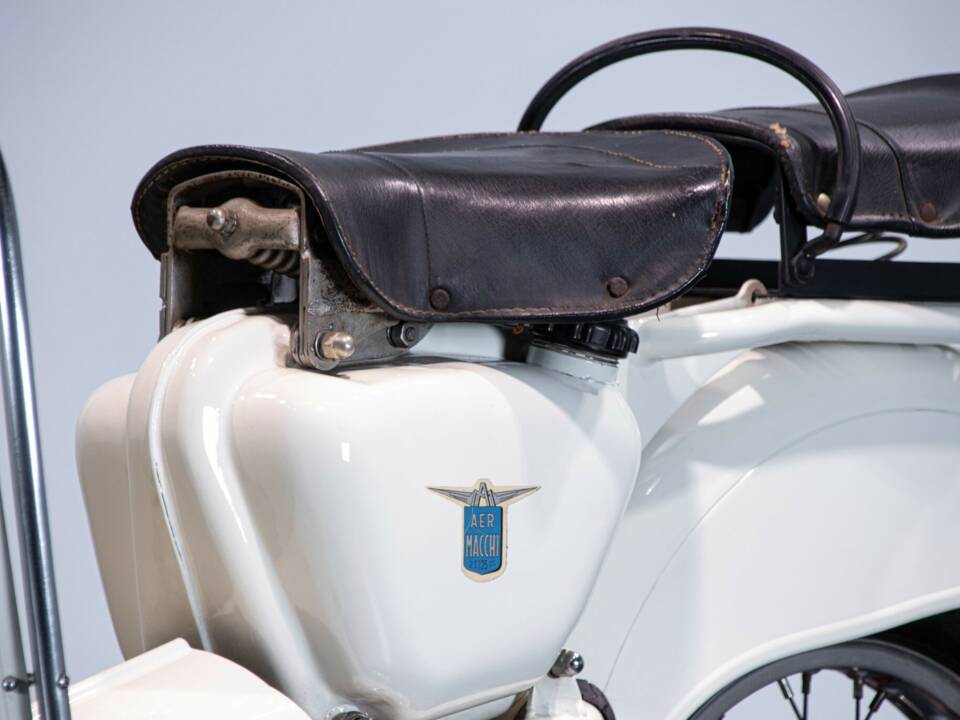 Image 47/50 of Aermacchi DUMMY (1956)