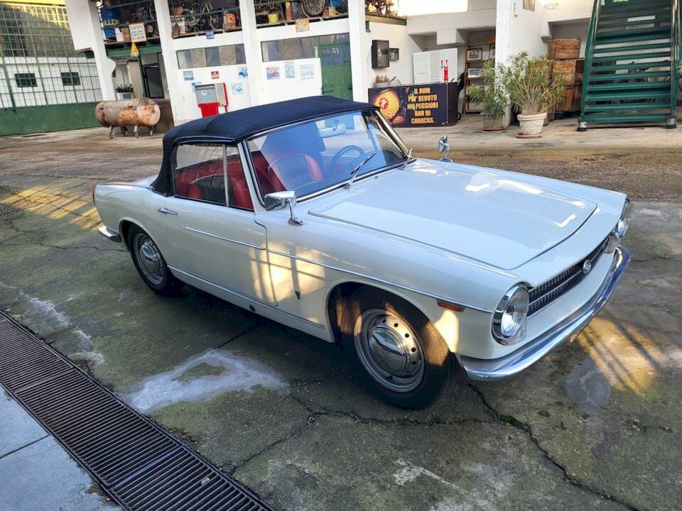 Immagine 7/33 di Innocenti Spider S (1963)