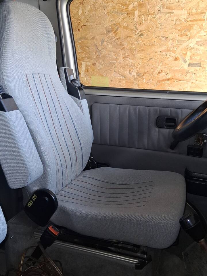Image 19/78 of Volkswagen T3 Dehler Profi Syncro (1989)