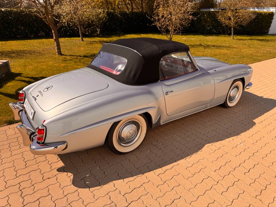 Image 35/77 of Mercedes-Benz 190 SL (1960)