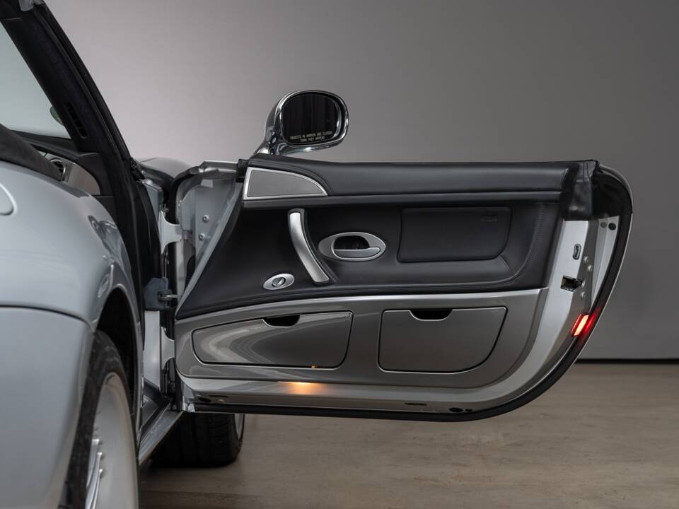 Bild 16/26 von BMW Z8 (2000)