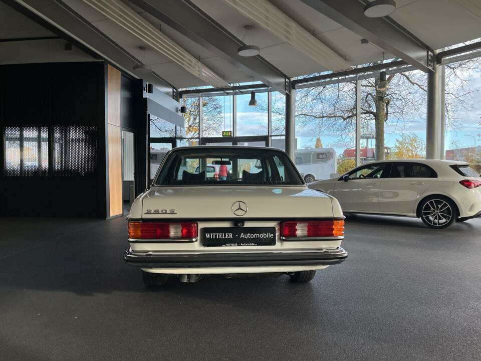 Image 10/22 of Mercedes-Benz 280 E (1977)