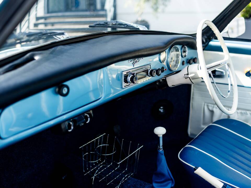 Image 40/50 of Volkswagen Karmann Ghia 1500 (1971)