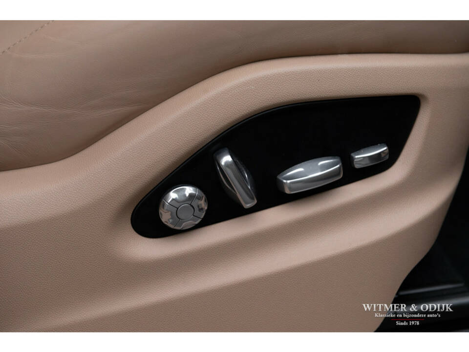 Image 14/38 of Porsche Cayenne (2019)