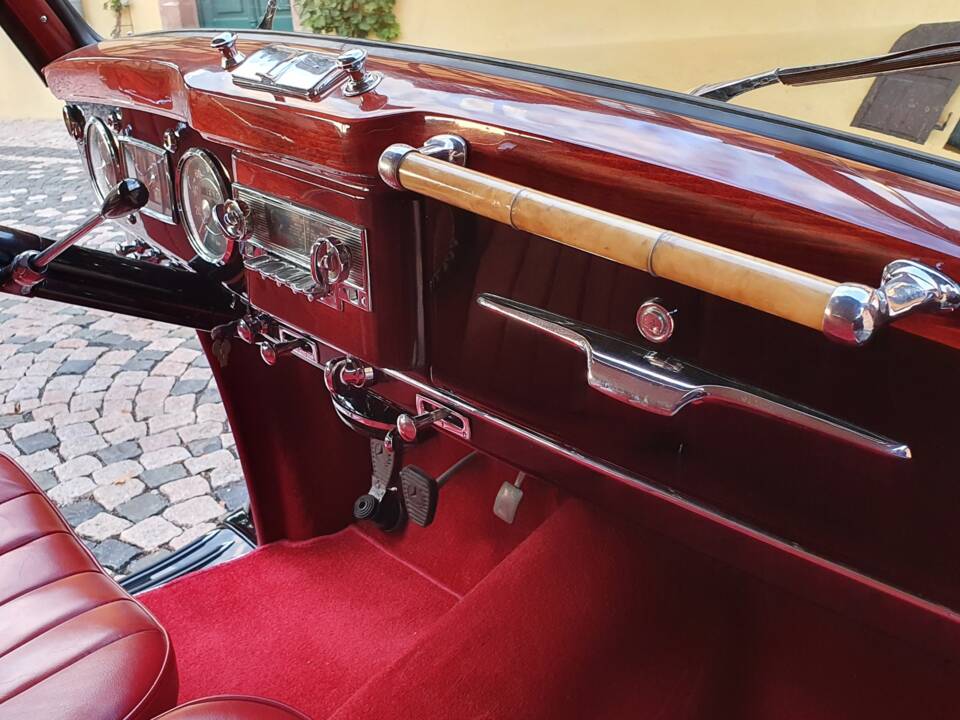 Image 5/22 de Mercedes-Benz 220 Cabriolet B (1953)