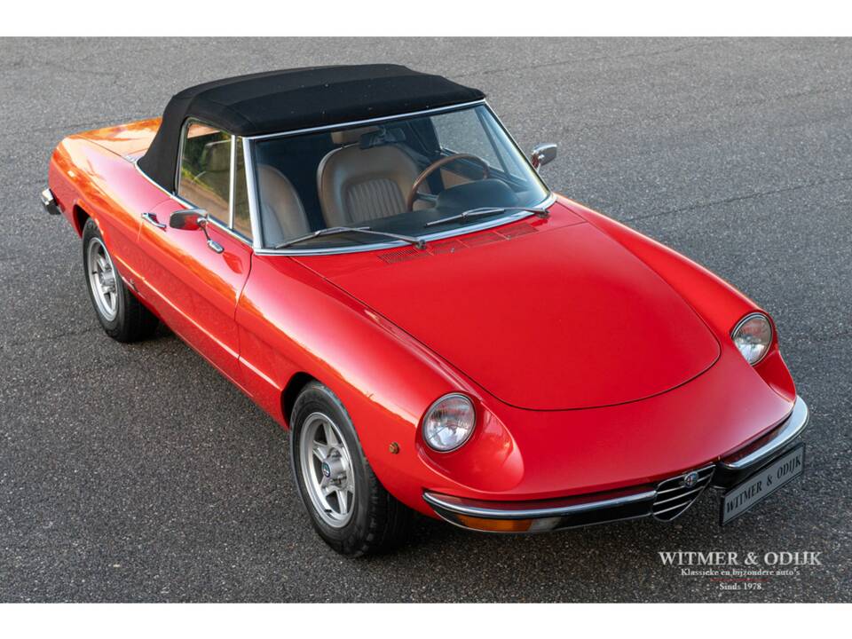 Immagine 11/31 di Alfa Romeo 1600 Spider (1974)