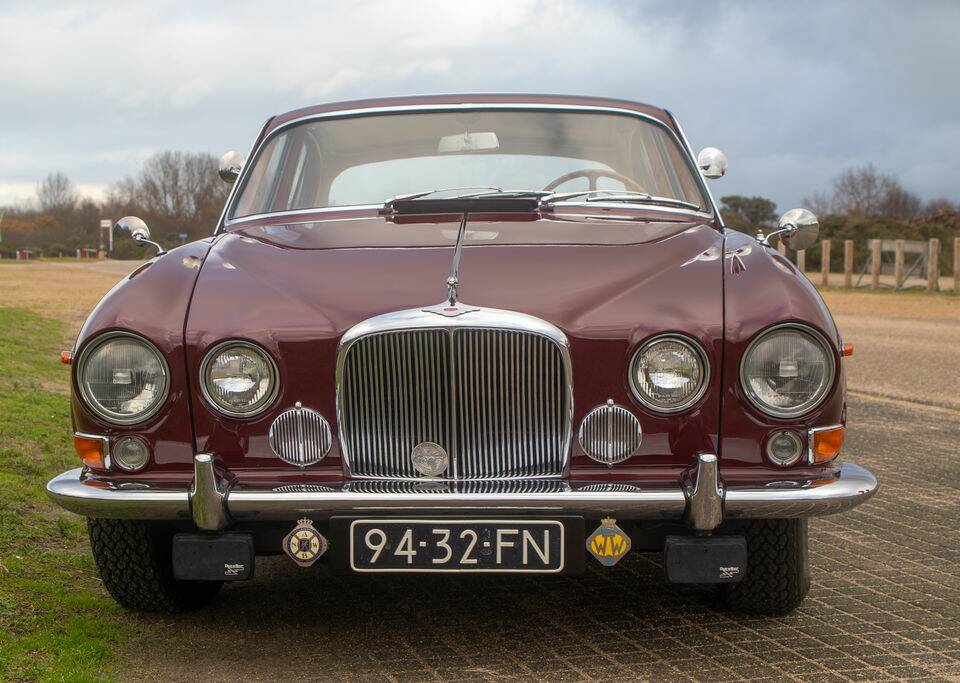 Bild 4/8 von Jaguar 420 G (1968)