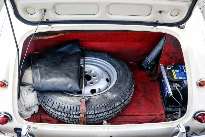 Image 19/32 de Austin-Healey 100/6 (BN4) (1957)