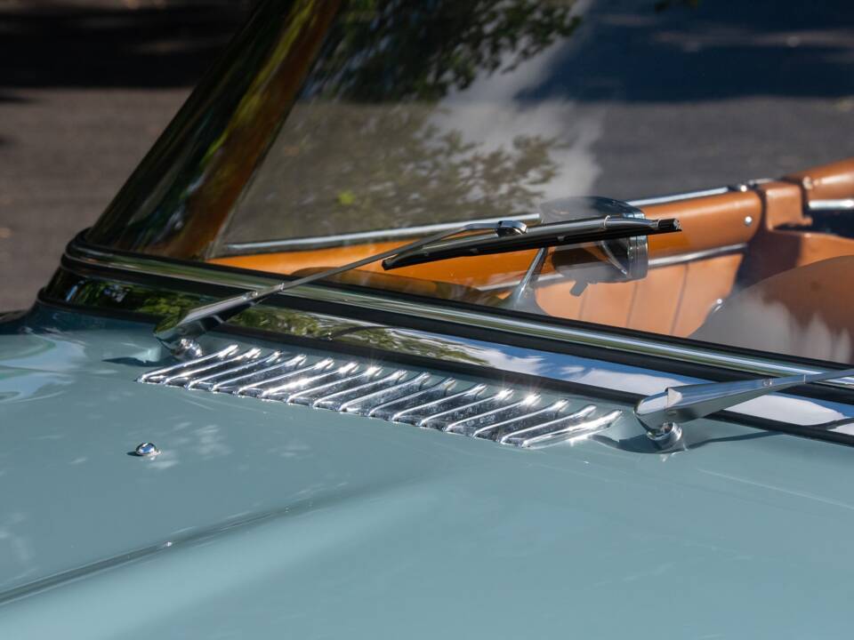 Image 48/50 of Mercedes-Benz 300 SL Roadster (1957)