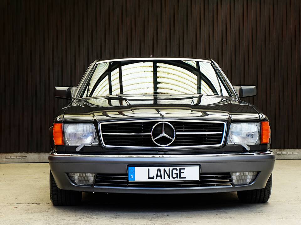 Image 1/79 of Mercedes-Benz 560 SEC (1991)