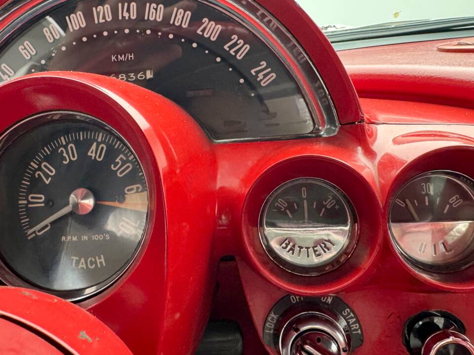 Image 13/19 of Chevrolet Corvette (1959)