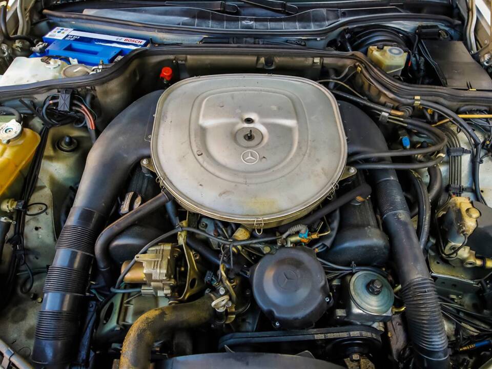 Image 21/21 of Mercedes-Benz 500 SEL (1990)