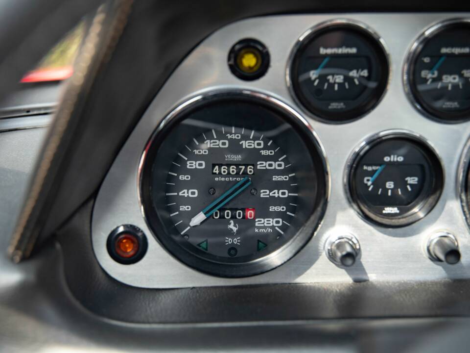 Image 38/42 of Ferrari 308 GTB (1976)