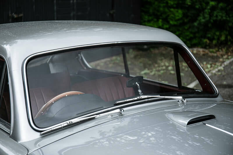 Image 48/50 of Aston Martin DB 2&#x2F;4 Mk III (1958)