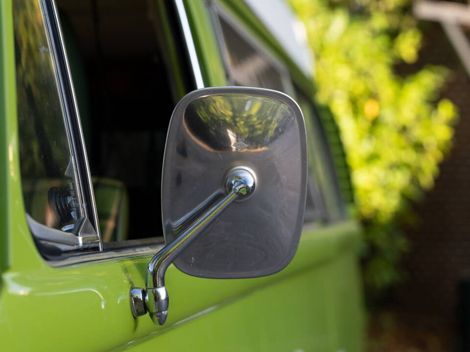Image 42/50 de Volkswagen T2b Westfalia (1978)