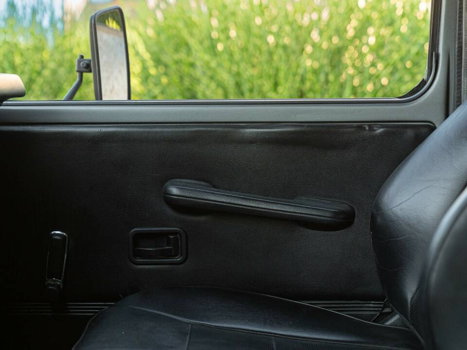 Image 46/50 de Mercedes-Benz 280 GE (SWB) (1981)