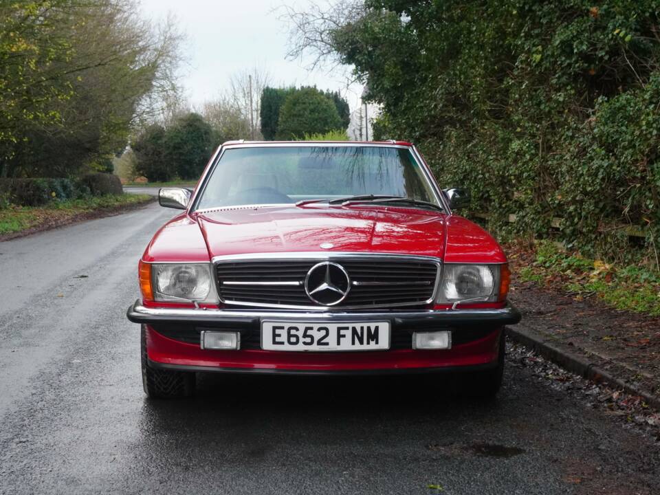 Image 2/22 of Mercedes-Benz 500 SL (1988)