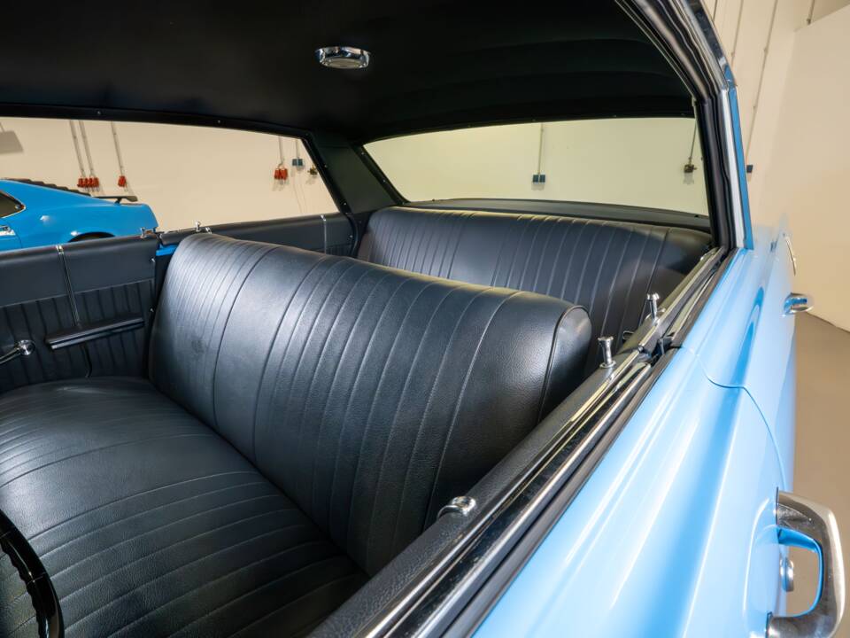 Image 12/22 of Buick Wildcat Sport Coupe (1964)