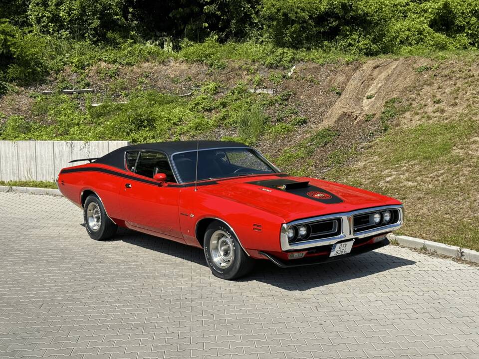 Image 1/81 of Dodge Charger Super Bee 440 (1971)