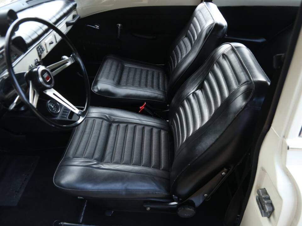 Image 3/50 of Volvo P 123 GT (1969)