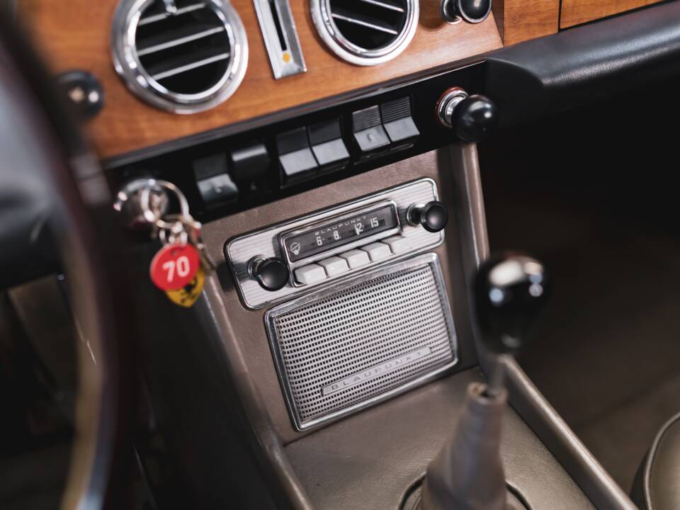 Image 85/100 of Ferrari 330 GT 2+2 (1965)