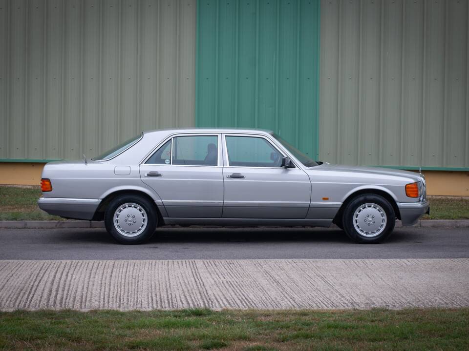 Bild 4/28 von Mercedes-Benz 500 SE (1988)