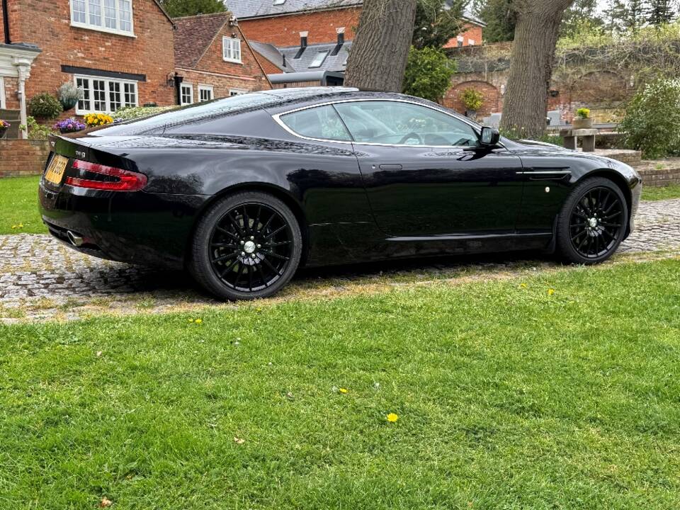 Afbeelding 17/30 van Aston Martin DB 9 (2007)