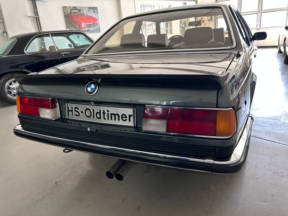 Image 8/23 de BMW 635 CSi (1985)