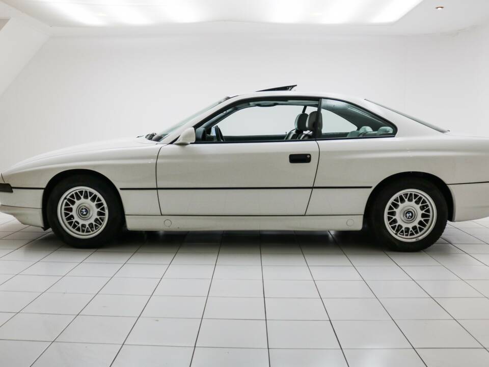 Image 2/13 de BMW 850Ci (1992)