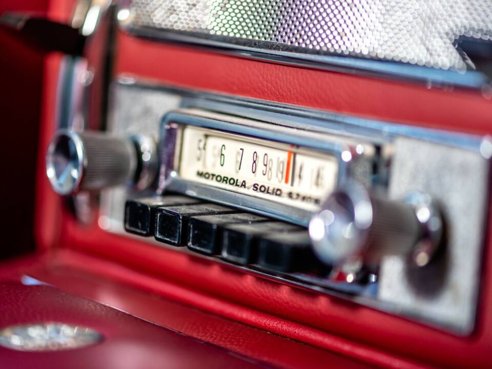 Image 33/50 de Jaguar Mk II 3.8 (1963)