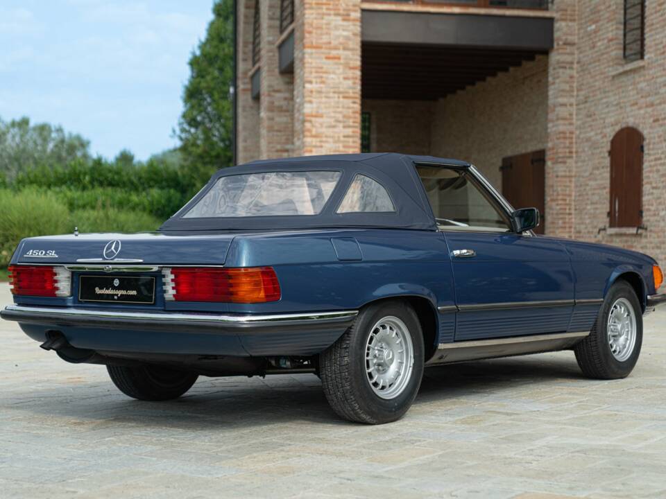 Image 10/50 de Mercedes-Benz 450 SL (1977)
