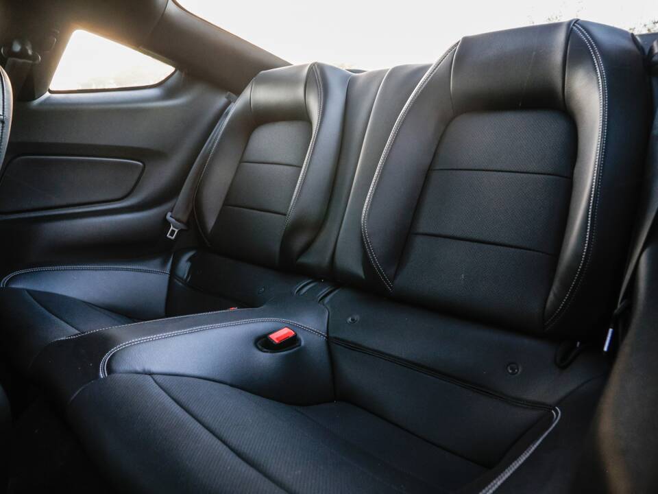 Image 28/38 of Ford Mustang 5.0 (2015)