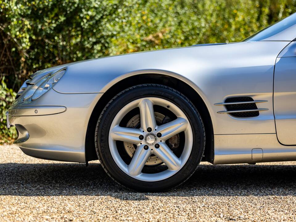 Image 39/50 de Mercedes-Benz SL 500 (2003)