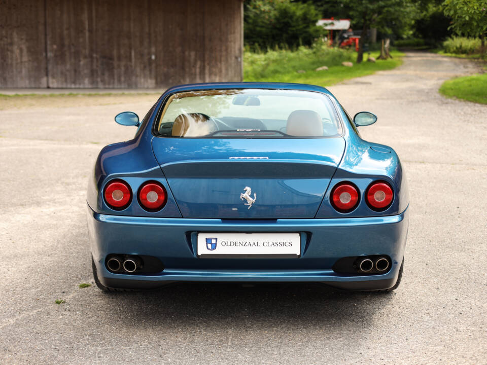 Image 9/72 de Ferrari 550 Maranello (1997)