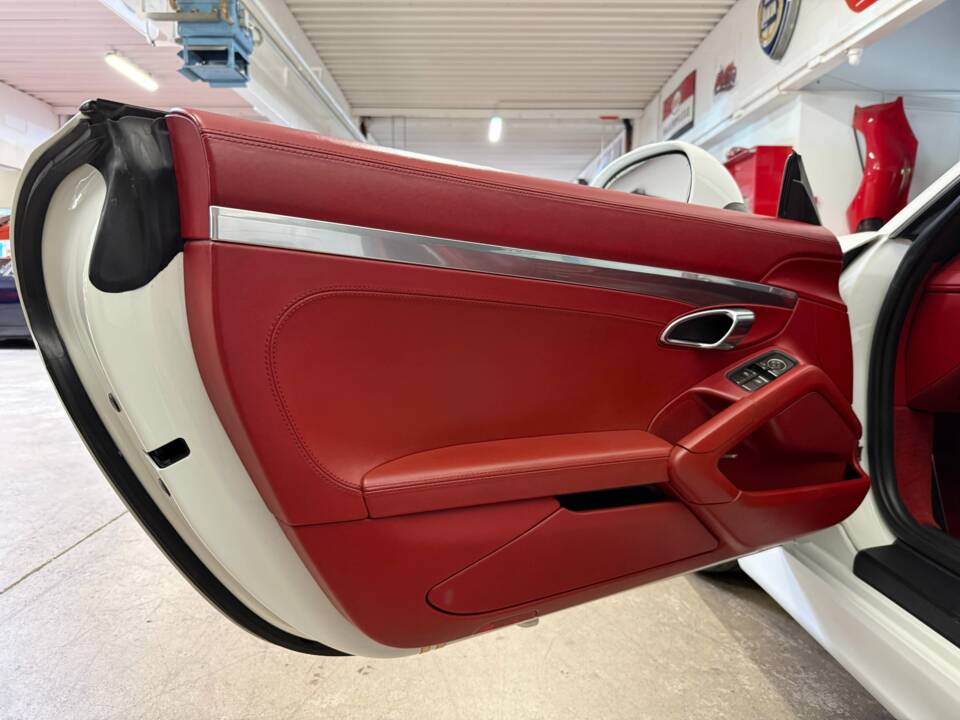 Bild 5/17 von Porsche Cayman S (2014)