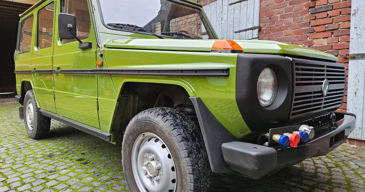 506-003 シュコー 1/18 trident Steyr-Puch Steyr-Puch Haflinger “UN” 1:18 Schuco