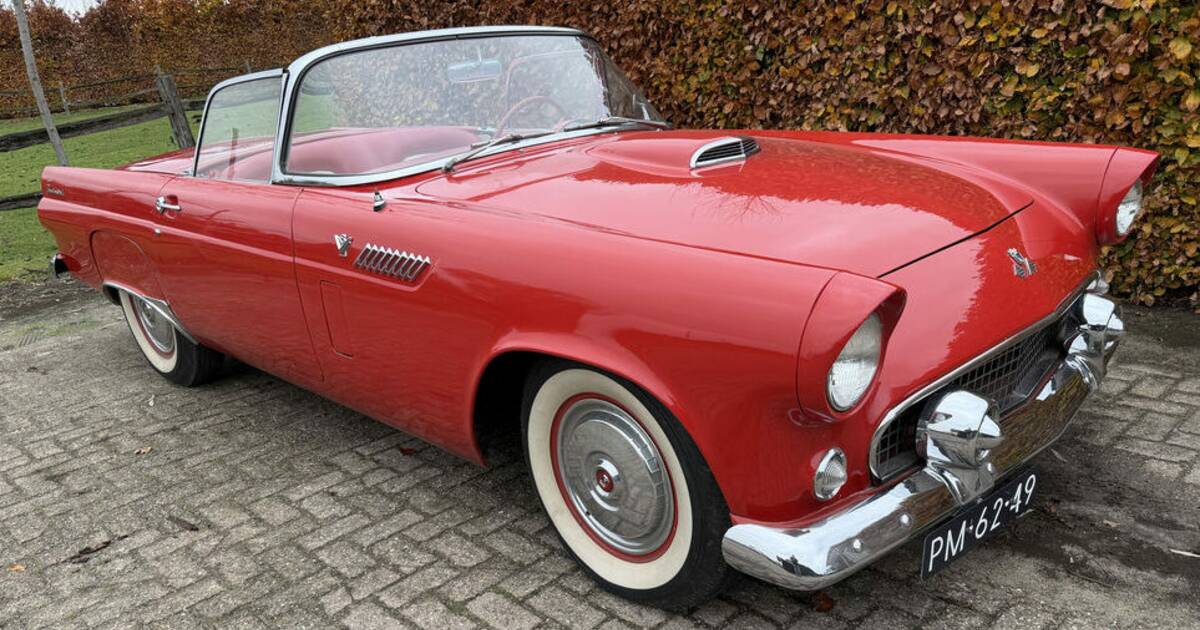Ford thunderbird 1955 1/18 majorette - Modélisme