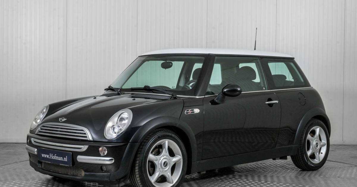 Mini Cooper R50 Kleine auto Oldtimer kopen Classic Trader