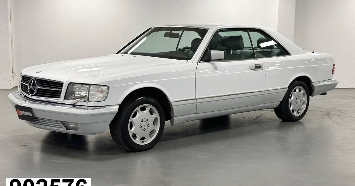 For Sale: Mercedes-Benz 560 SEC (1989) offered for £24,700